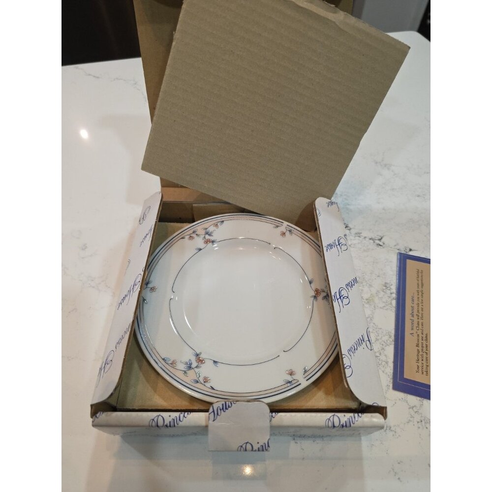 2  Heritage Blossom 7.5” Salad/Dessert Plates Princess House Porcelain Vtg 655